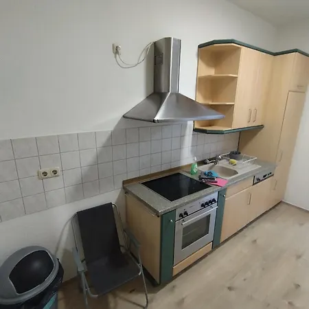 Flex Aparts - Moeblierte 2-raum In Mit Balkon * شيمنيتز